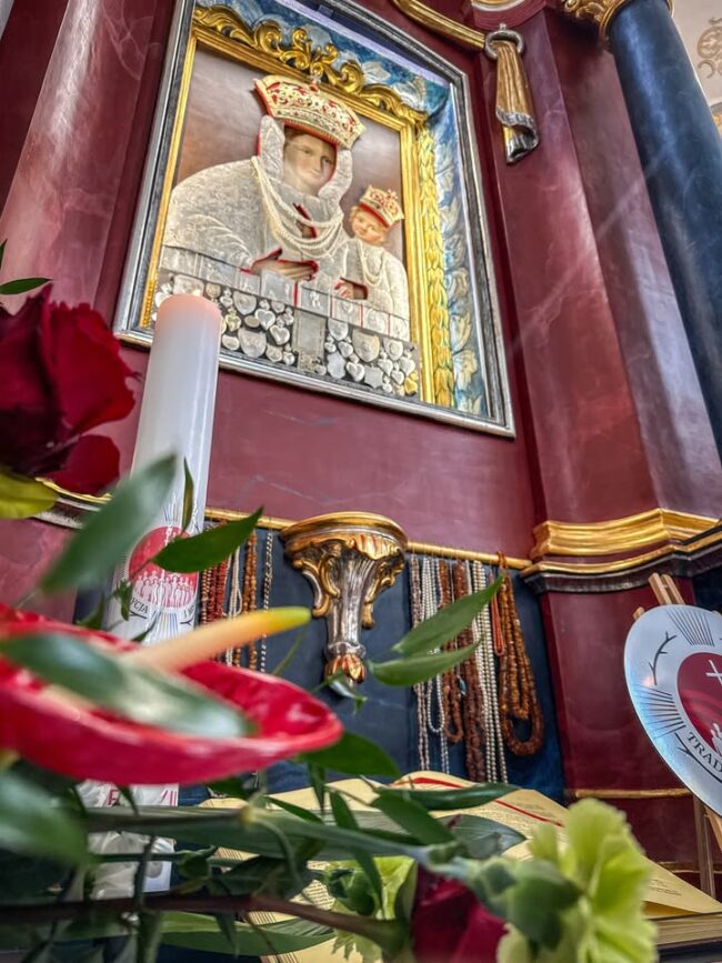 Dziś, w Niedzielę Miłosierdzia, rozpoczęliśmy Synod w naszej parafii. 😇