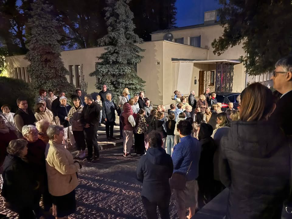 7 października, w wspomnienie Matki Bożej Różańcowej, ulicami naszej parafii przeszła tradycyjna procesja różańcowa.